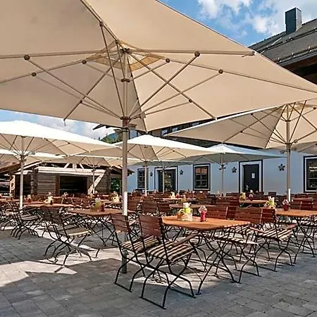 Naturel Hoteldorf Schoenleitn ホテル